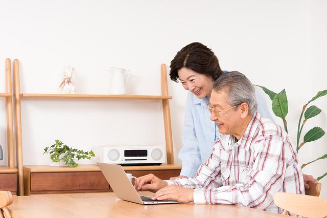 医療・介護費負担増の2025年問題！企業で実践すべき対応策とは？